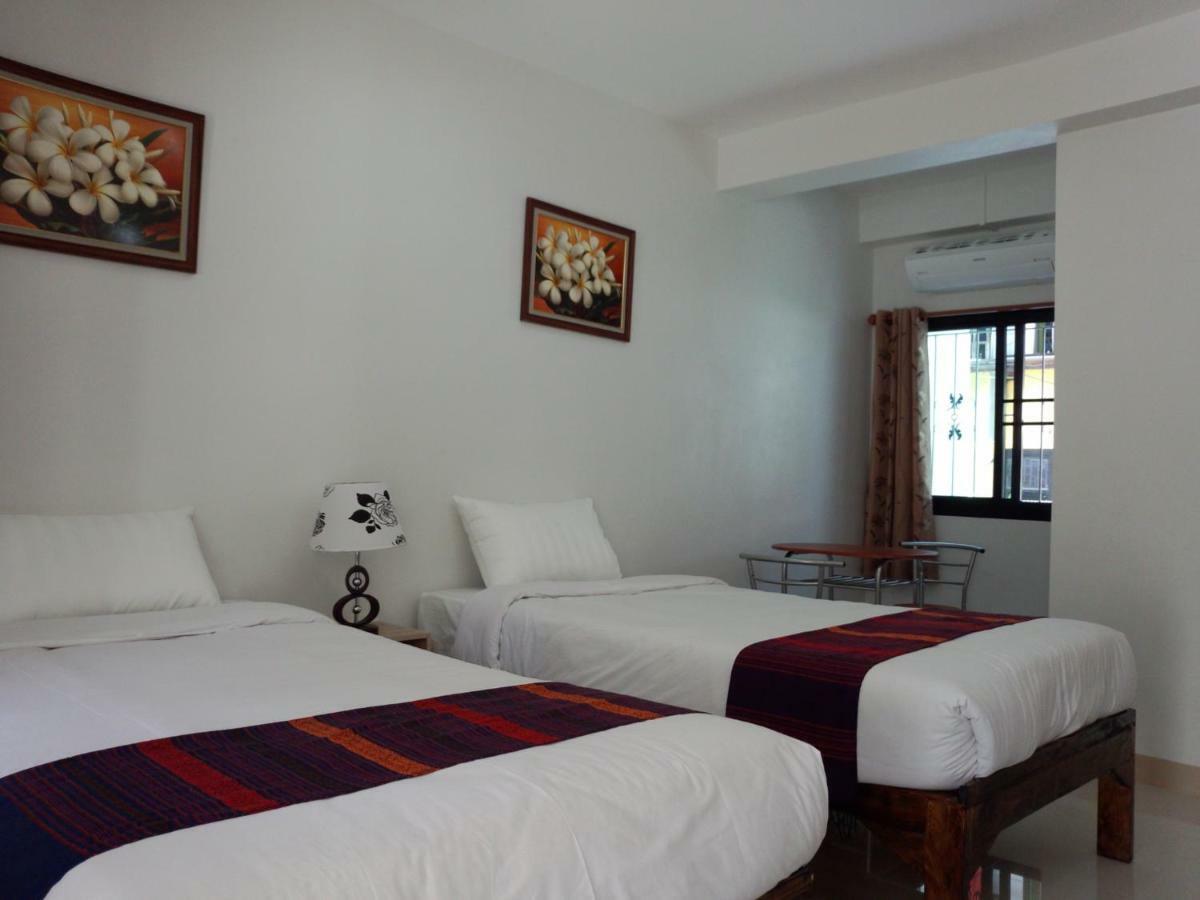 Hotel Rena House Chiang Mai Extérieur photo